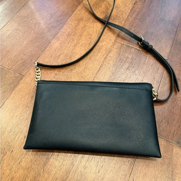 Michael Kors Jet Set Medium Envelope Clutch. - Picture 2 of 11